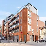 Stylish 2B 2B Apartment Heart Of Canary Wharf